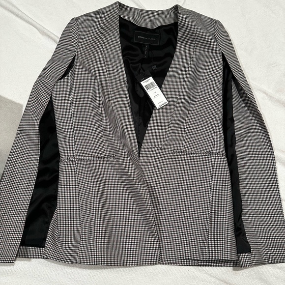 BCBGMaxAzria Jackets & Blazers - NWT BCBGMAXAZRIA UPAS CAPE BLAZER SIZE SMALL